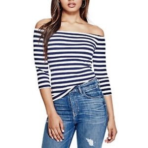 GUESS 3/4 sleeve, off shoulder top